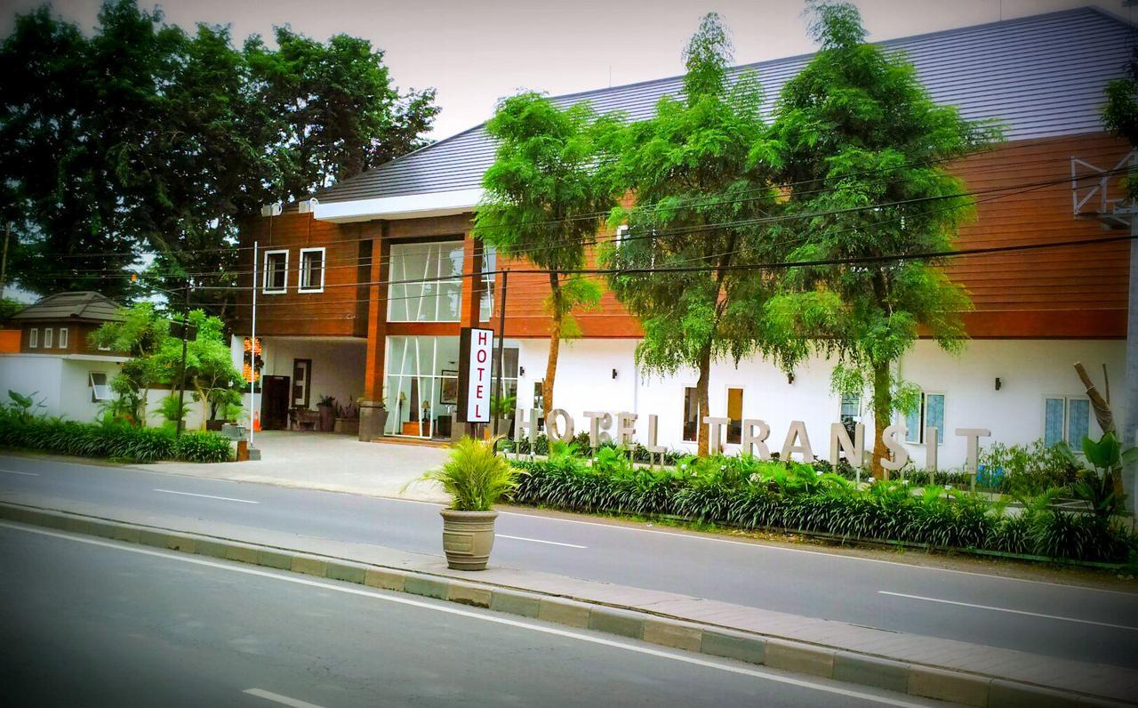 Hotel Transit Pasuruan Eksteriør bilde