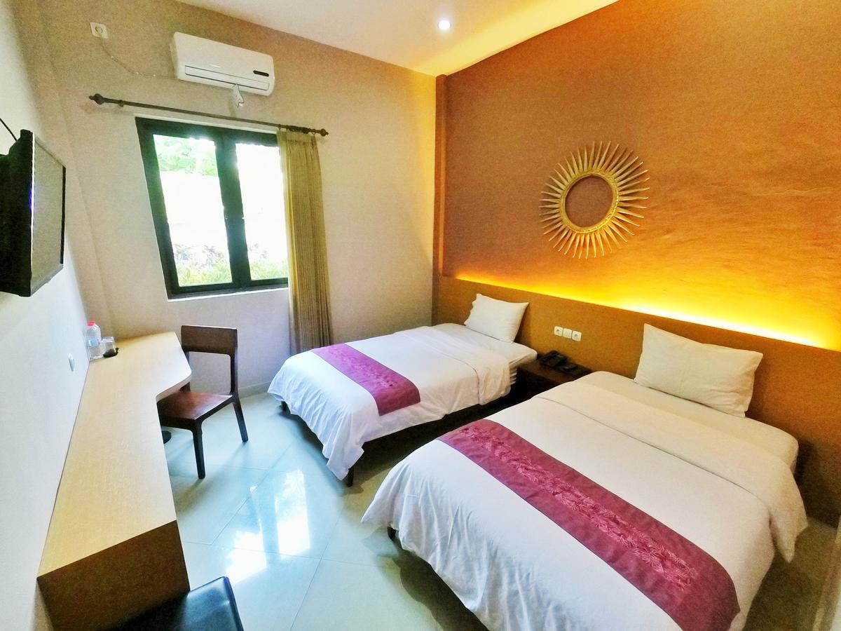 Hotel Transit Pasuruan Eksteriør bilde